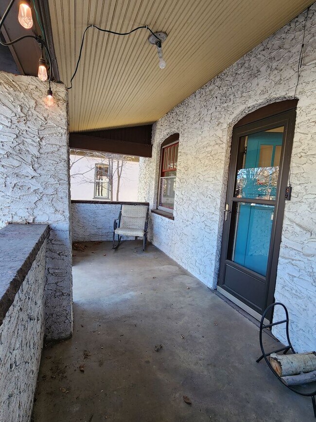 Building Photo - Charming home MOVE IN READY in Wash Park West neighborhood!! Amazing Deal!!!