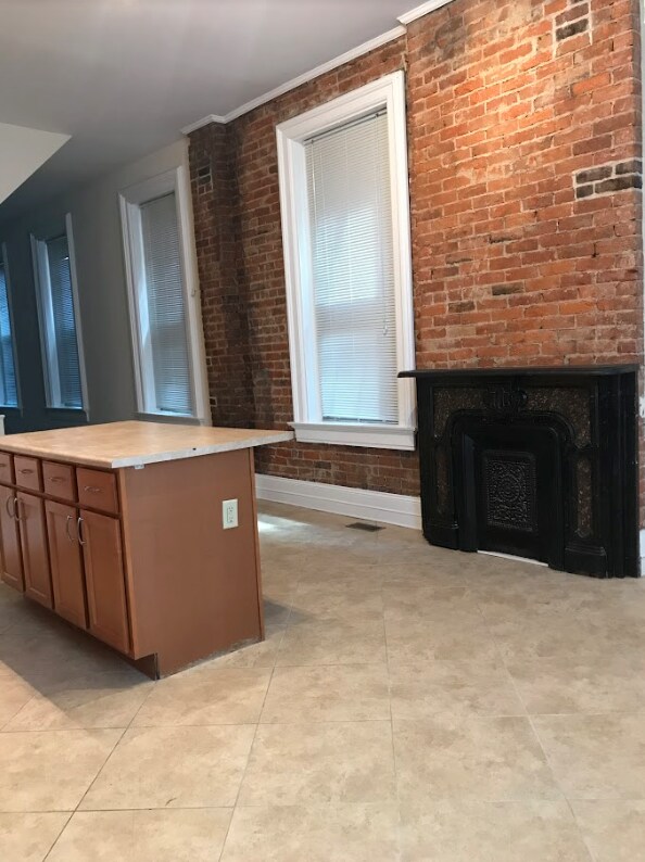 Building Photo - 2614 Eden Ave