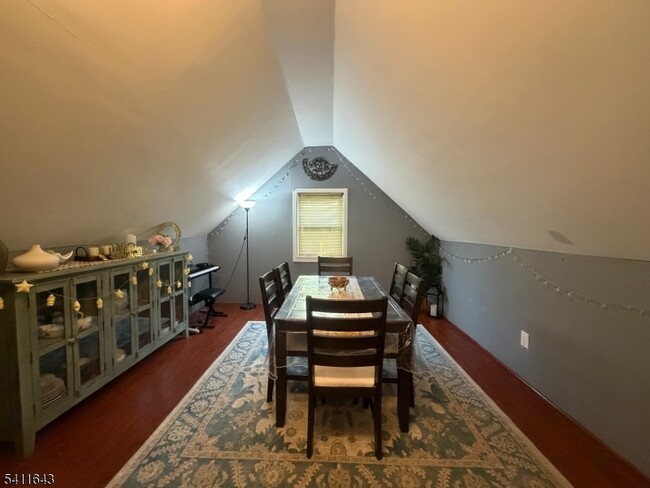 Building Photo - 54 Lindale Ct