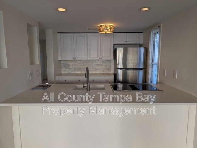 Building Photo - 4230 36th Ave S