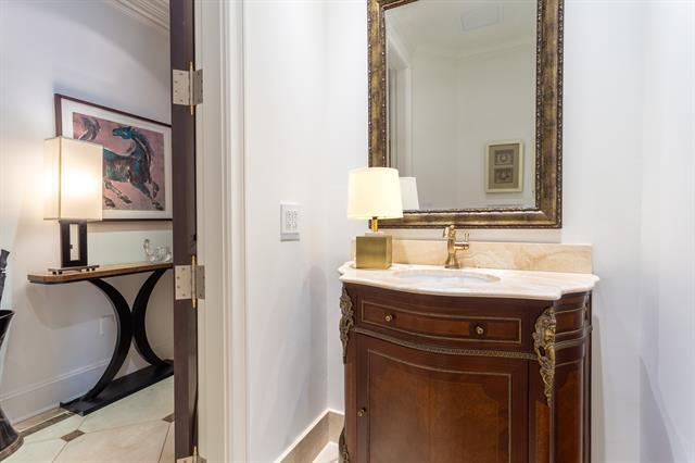 Building Photo - 2525 N Pearl St