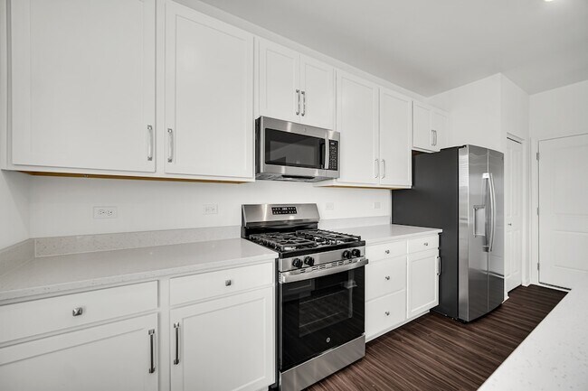 Building Photo - 349 Danforth Dr