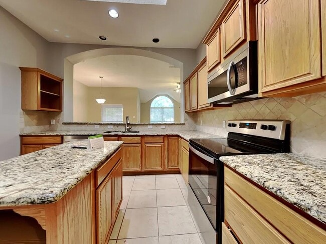 Building Photo - 7914 Desert Rose Ct