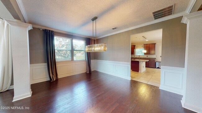 Building Photo - 2588 Cody Dr