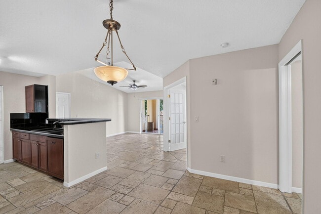 Building Photo - 160 Yacht Club Way