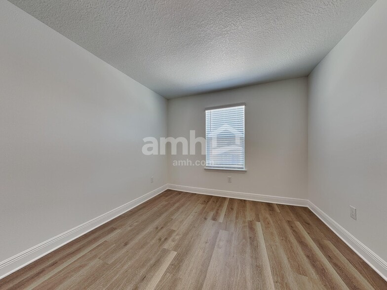 Building Photo - 6695 Atlantic Bch Ave