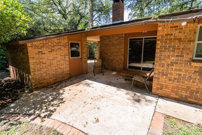 Building Photo - 3BR/2BA Home