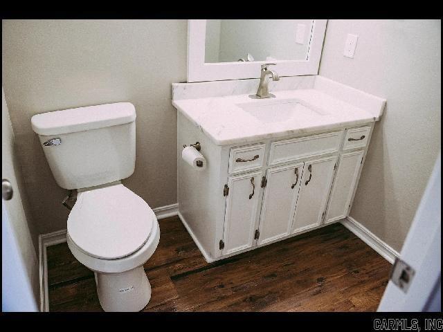 Building Photo - 408 W 4th St