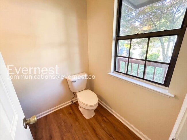 Building Photo - 1174 Ridgecrest Ln SE