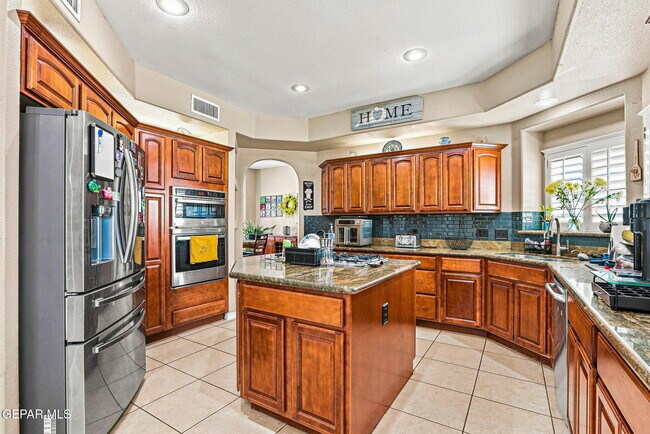 Building Photo - 13566 Emerald Coast Ln