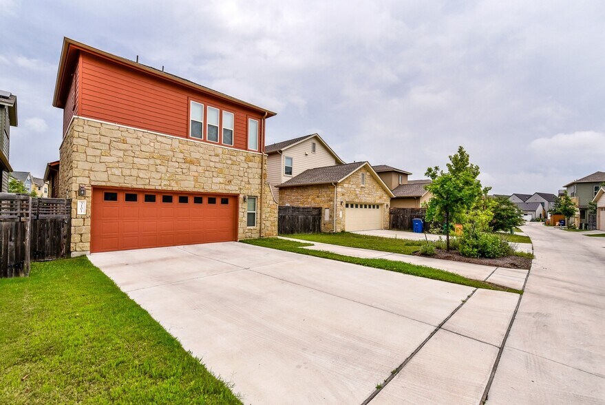 Building Photo - 3101 McCurdy St