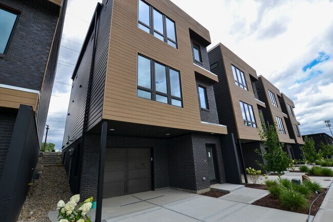 Picture of Luxurious LEED GOLD Certified 3-Bedroom Ho... - 3462 Cardiff Ave ...
