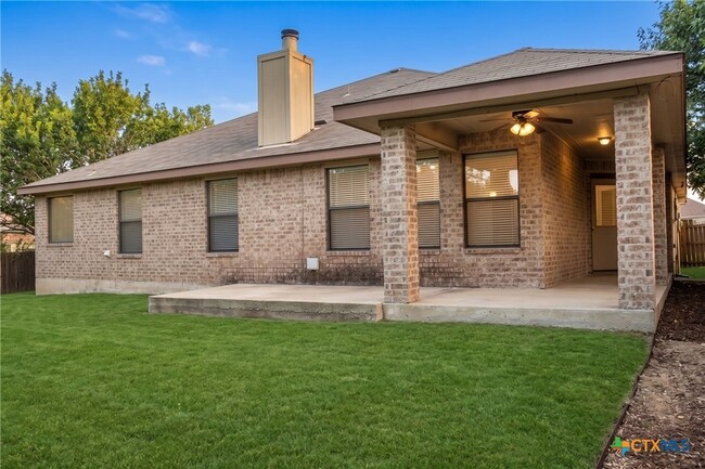 Building Photo - 5510 Shawn Dr