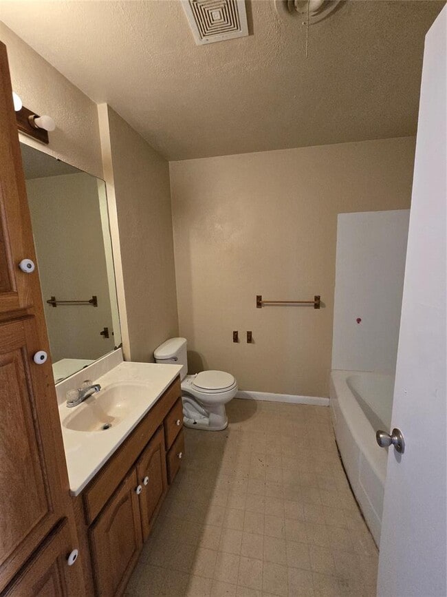 Building Photo - 1216 N Thomas St