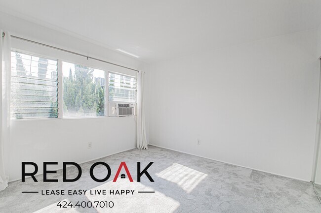 Building Photo - 1327 Laurel Ave