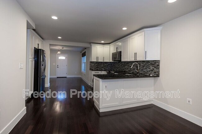 Building Photo - 102 Lynhaven Dr