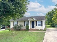 Building Photo - 670 Artic Ave