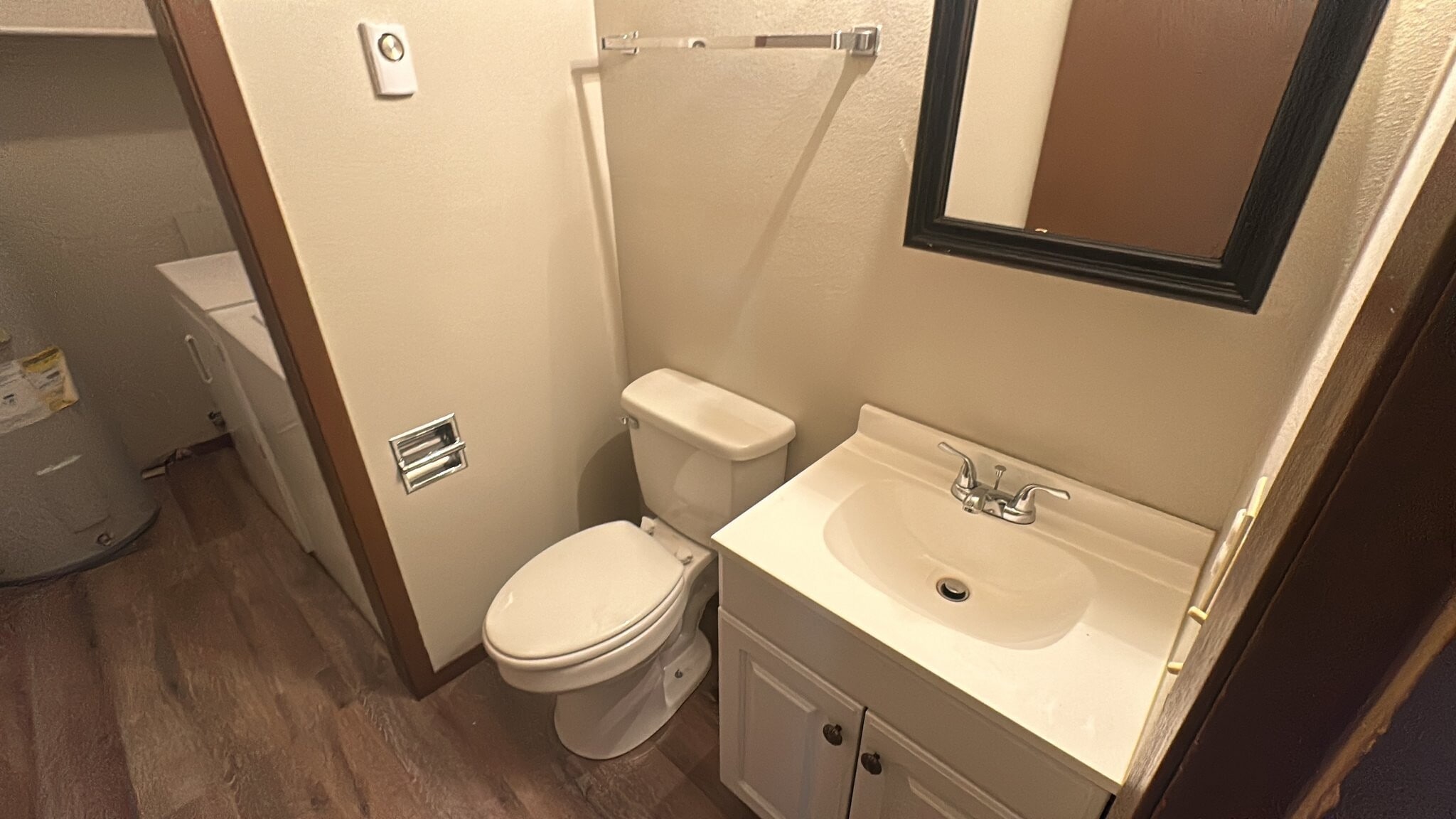 Building Photo - 1210 Iowa Ave