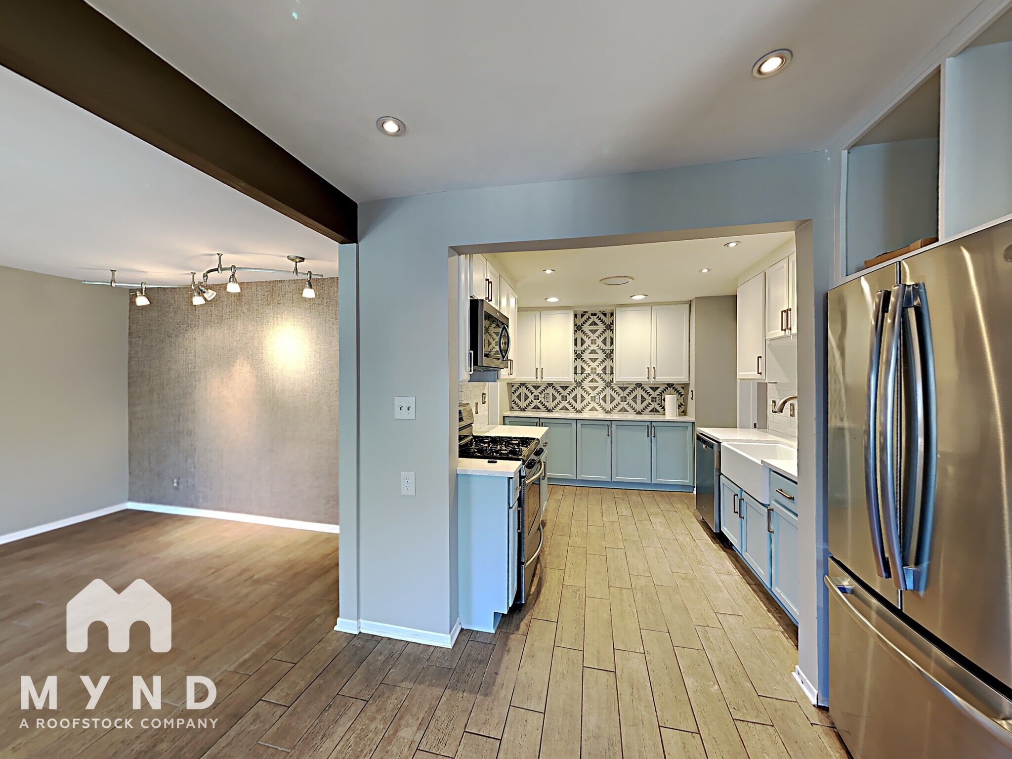 Building Photo - 3120 Skyland Dr NE