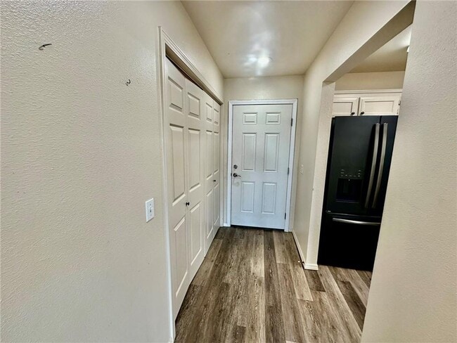 Building Photo - 14902 Dutchmans Dr