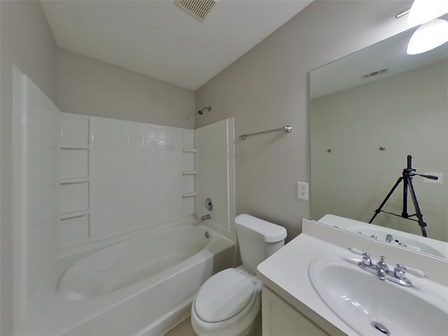 Building Photo - 4512 Merlot Dr