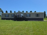 Building Photo - Spacious 4-Bedroom Home on 1 Acre in Peaceful Rickman Setting