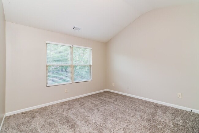 Building Photo - 2097 Juniper Ives Ct SE