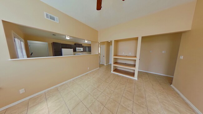 Building Photo - 1337 Lil Ave NE