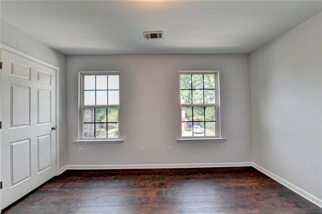 Building Photo - 831 New Liberty Way