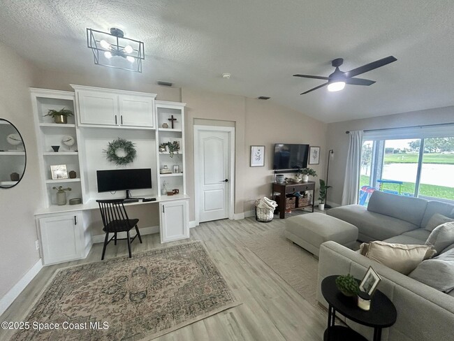Building Photo - 210 Wickham Lakes Dr