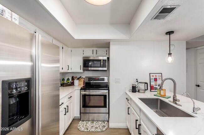 Building Photo - 2935 N 68th St