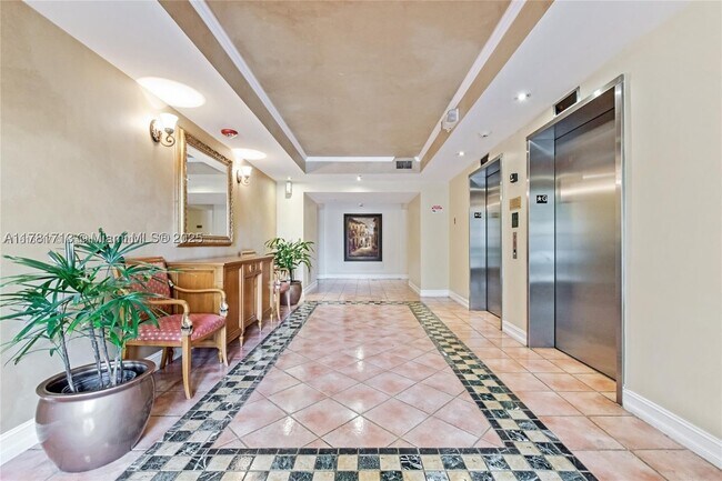 Building Photo - 19501 E Country Club Dr