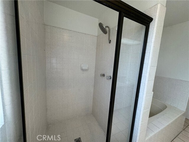 Building Photo - 526 S Catalina Ave