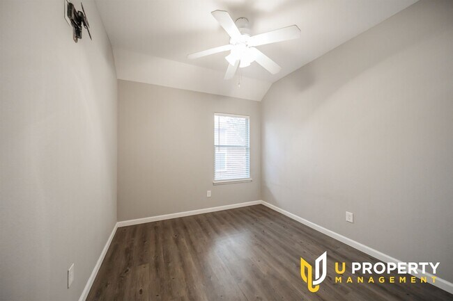 Building Photo - One-story 3B2B in Stonebridge Ranch