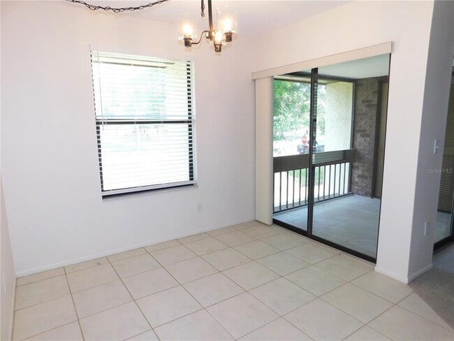Building Photo - 204 Caryl Way