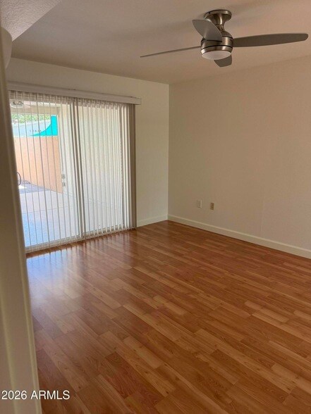 Building Photo - 10833 W Santa Fe Dr