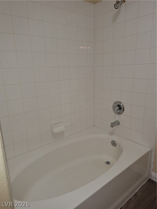 Building Photo - 6156 Pine Villa Ave