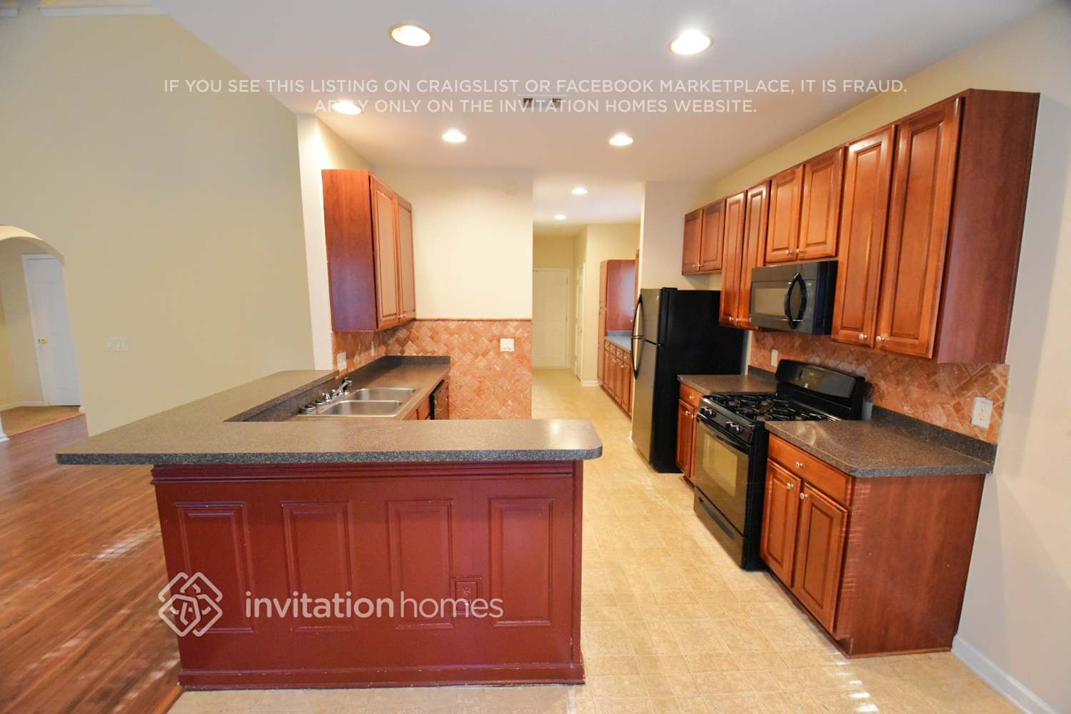 Building Photo - 7718 Parkside Dr