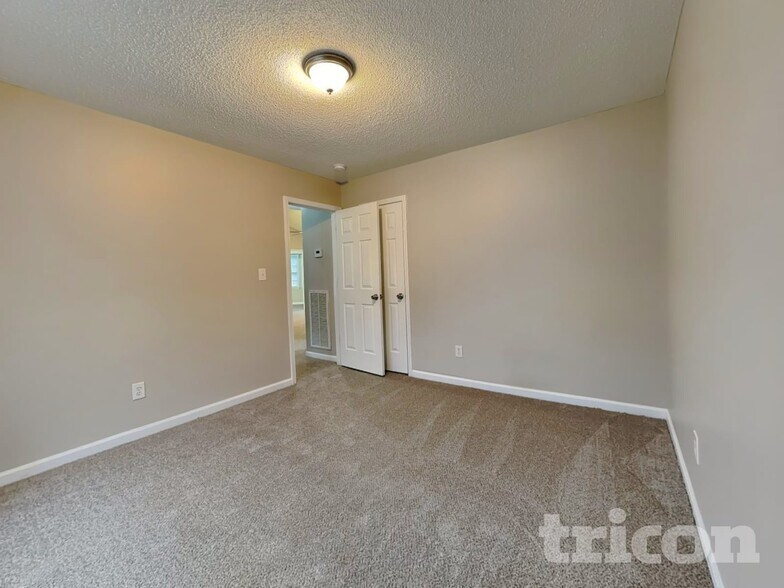 Building Photo - 76 Wild Oaks Ct