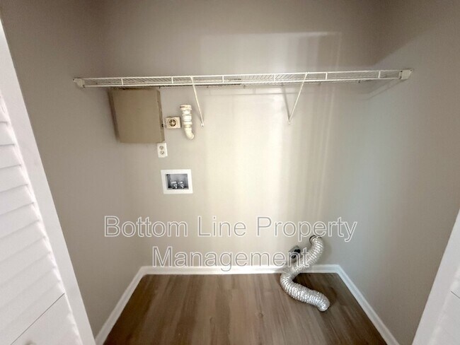 Building Photo - 3715 Bullard St