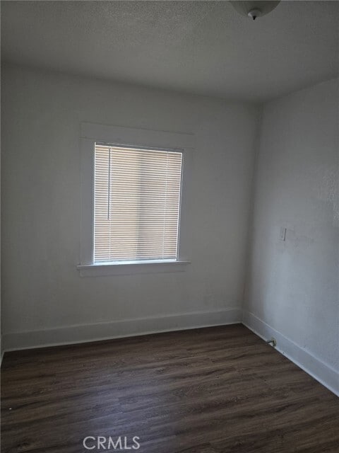 Building Photo - 2538 Elm Ave