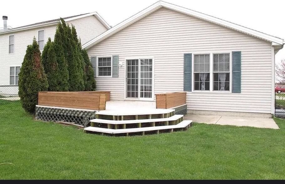 Building Photo - 1107 Lockenvitz Ln