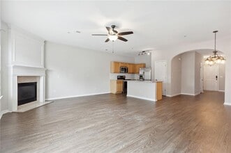 Building Photo - 372 Azalea Cir