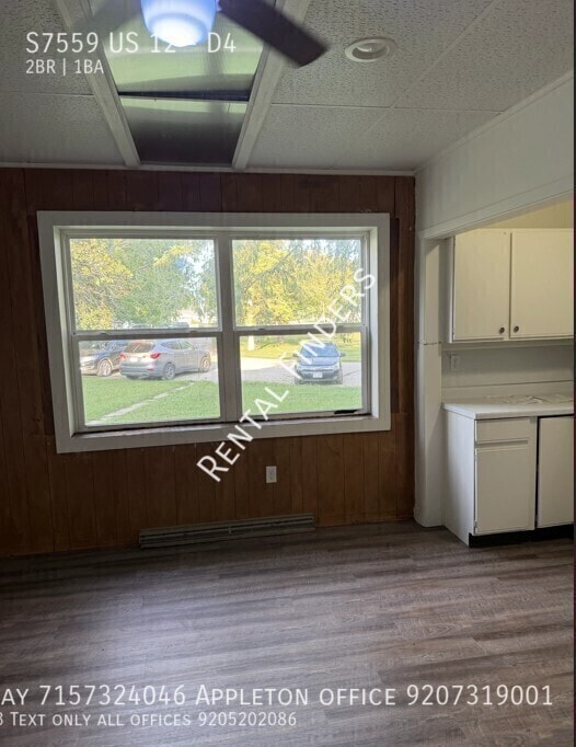 Building Photo - S7559 US-12