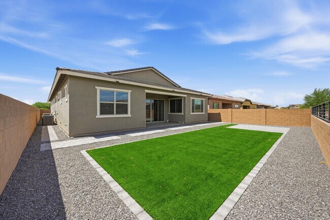 Building Photo - 4323 N 92nd Dr