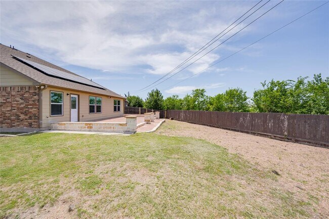 Building Photo - 5701 Cass Ct
