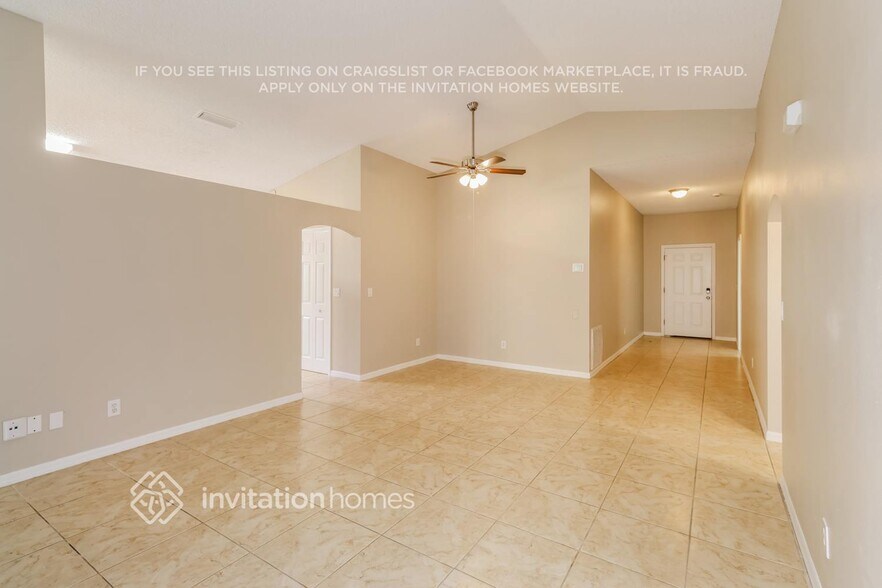 Building Photo - 989 Bimini Ave
