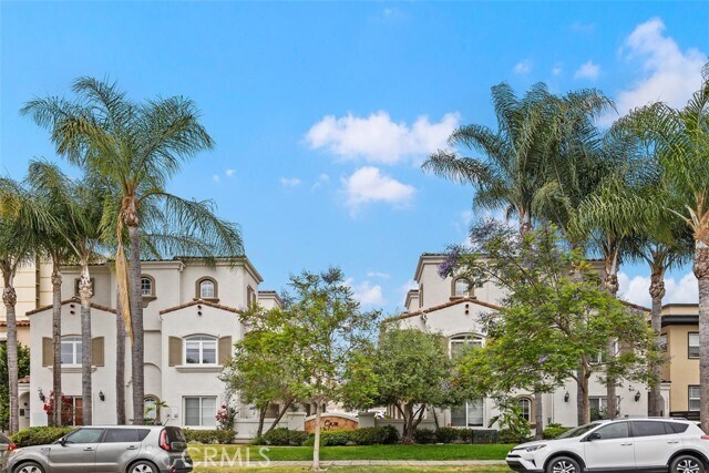 Building Photo - 3622 Indiana St