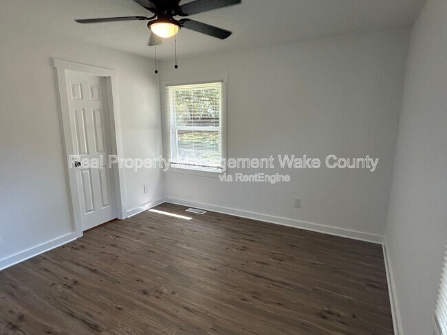 Building Photo - 2325 Quartz Ct