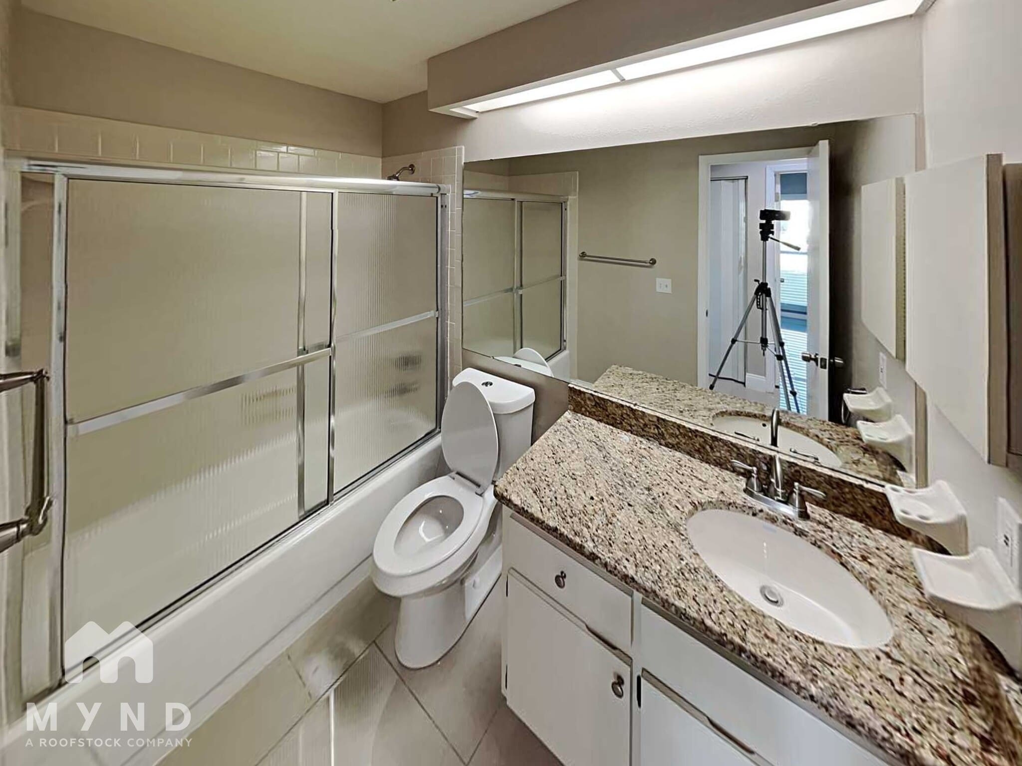 Building Photo - 8310 Clermont St